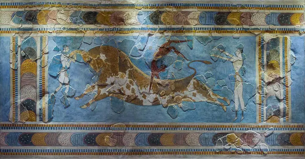 Minolainen härkähyppyfresko Iraklionin arkeologisessa museossa