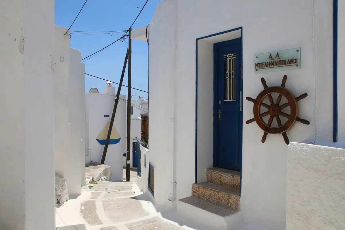 A street to Kato Chora, Serifos