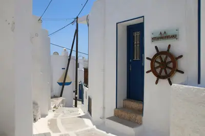 A street to Kato Chora, Serifos